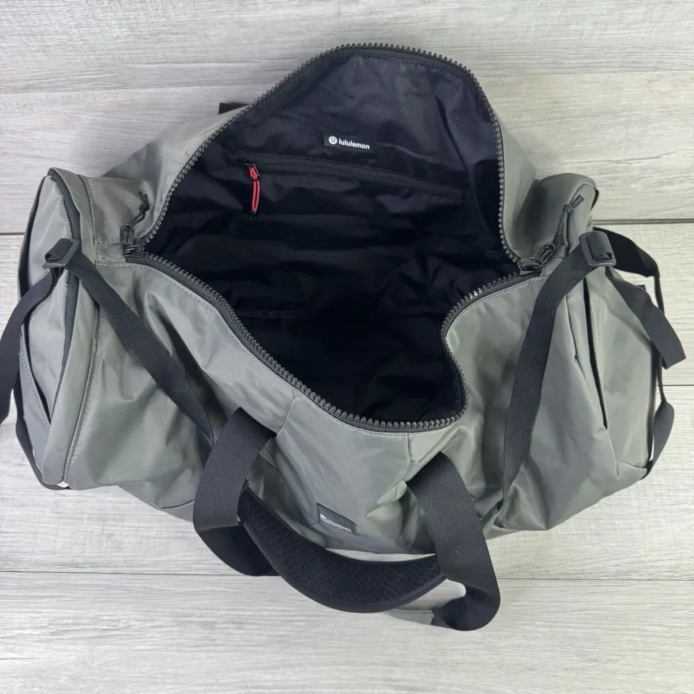 Lululemon x Peloton All Day Essentials Duffle Train Gym Bag 32L Large Gray